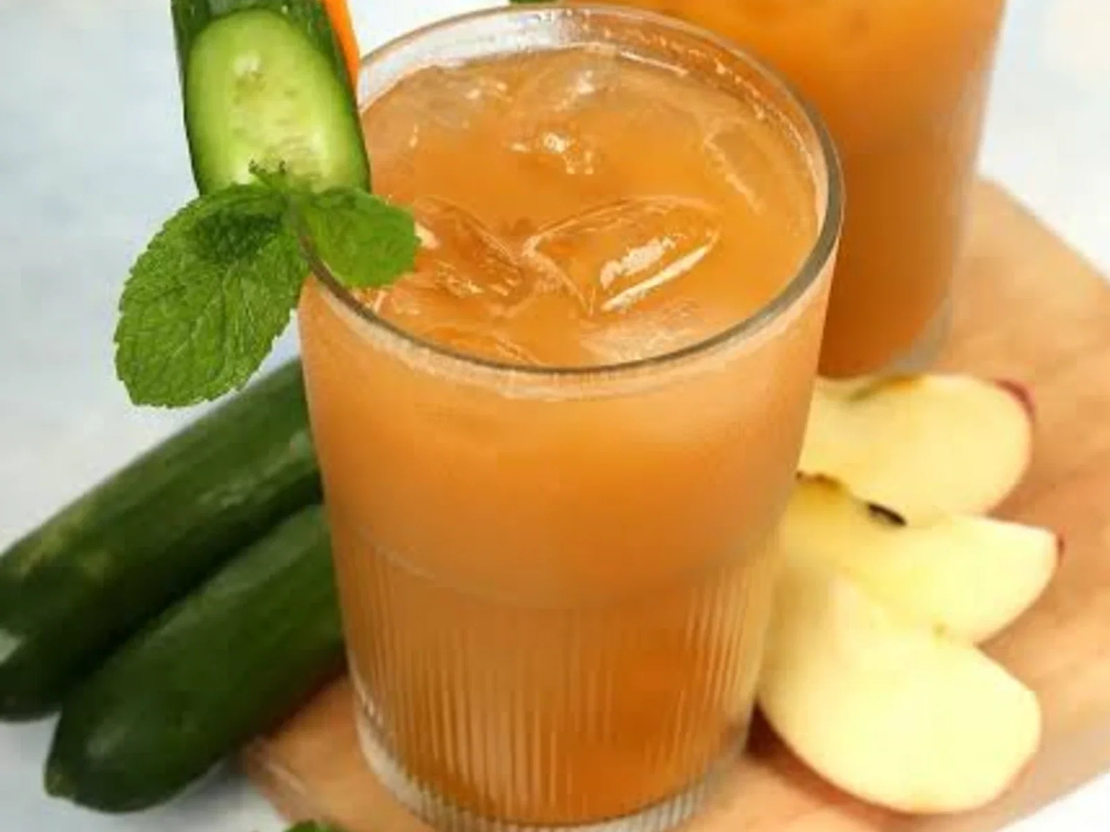 Detox Juice Apple Cucumber Carrot( 500ml + 1L )